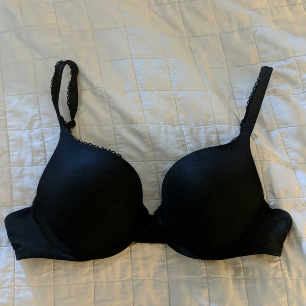 Victoria's Secret BodybyVictoria Perfect Shape 34B